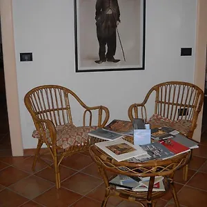  Bed & Breakfast Charlie Chaplin Italia